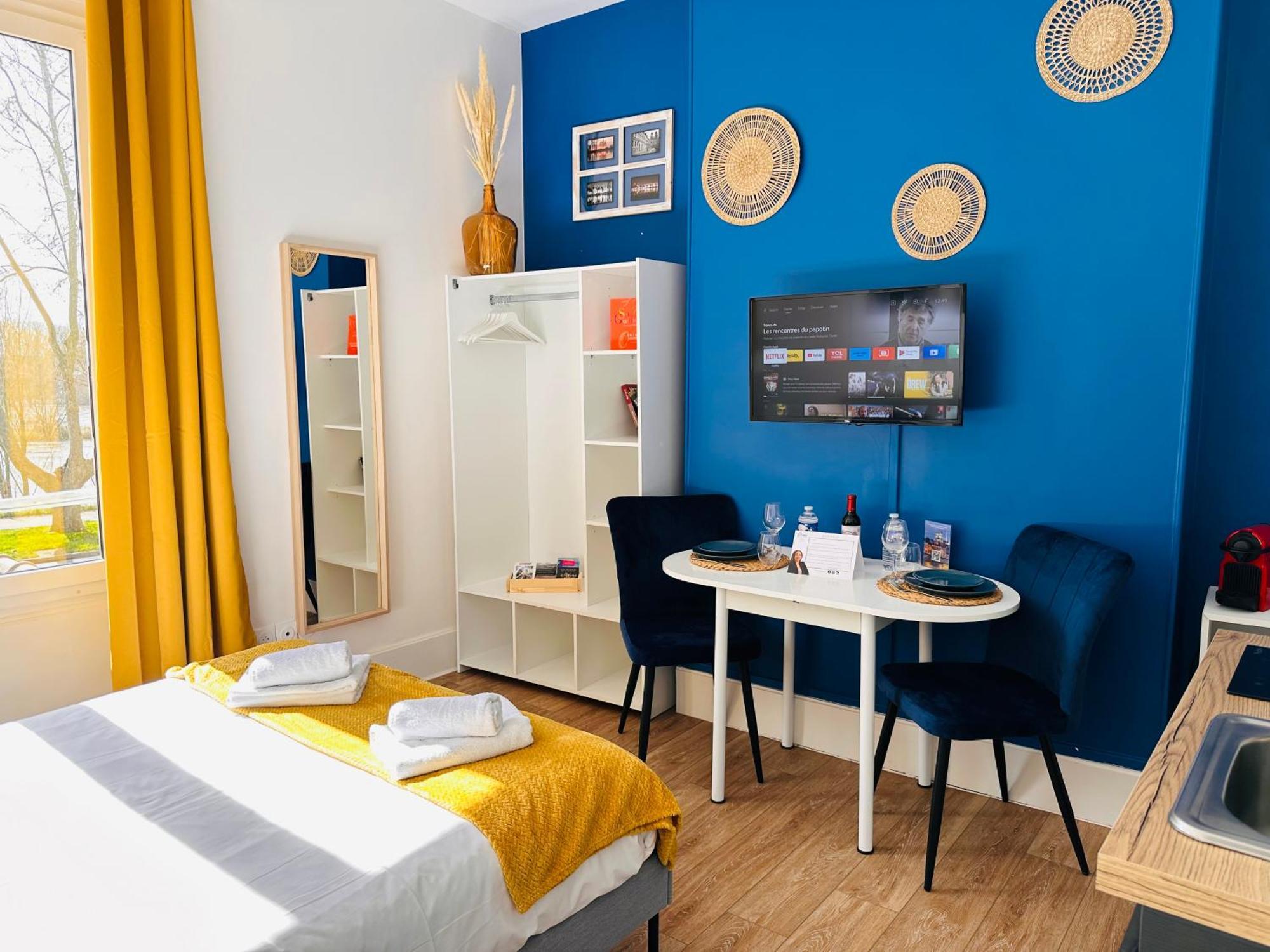 Bord De Loire - Etablissement Avec 3 - Le Quai Saint Laurent - By Primo C0nciergerie Apartment Orleans